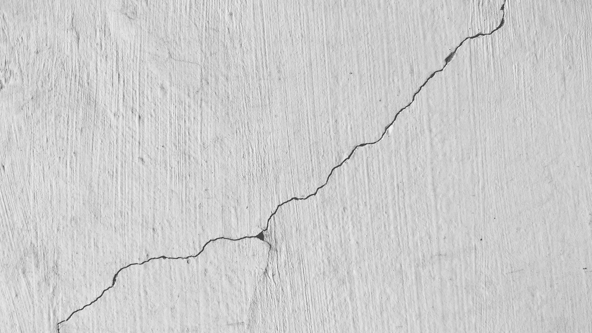 Engineering-Sydney-why-small-cracks-in-concrete-block-walls-can-signal-bigger-structural-issues-beneath-the-surface-Body-image